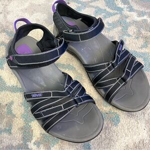 Teva Tirra Active Sandal (Women) - Black/Grey size 9